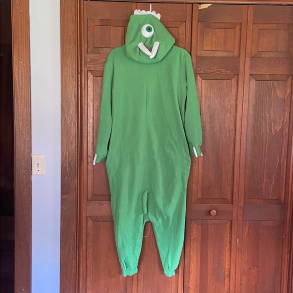 Monsters Inc Costume Disney Mike Wozokowski Green & White One Piece Costume/PJ’s - Picture 2 of 7